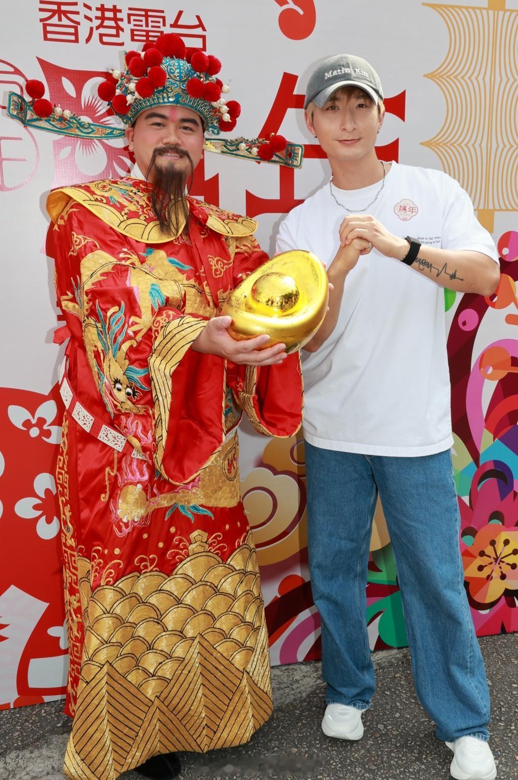 星岛：詹天文放慢语速避免失言 踢爆好友钟柔美压力致肥《声梦传奇》詹天文（Wind