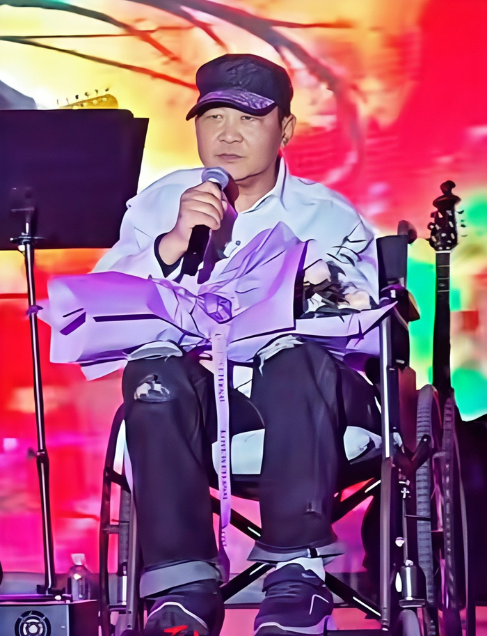 【黑豹乐队前主唱张克芃去世，年仅54岁，曾在《三国演义》饰演张飞之子，知情人：他