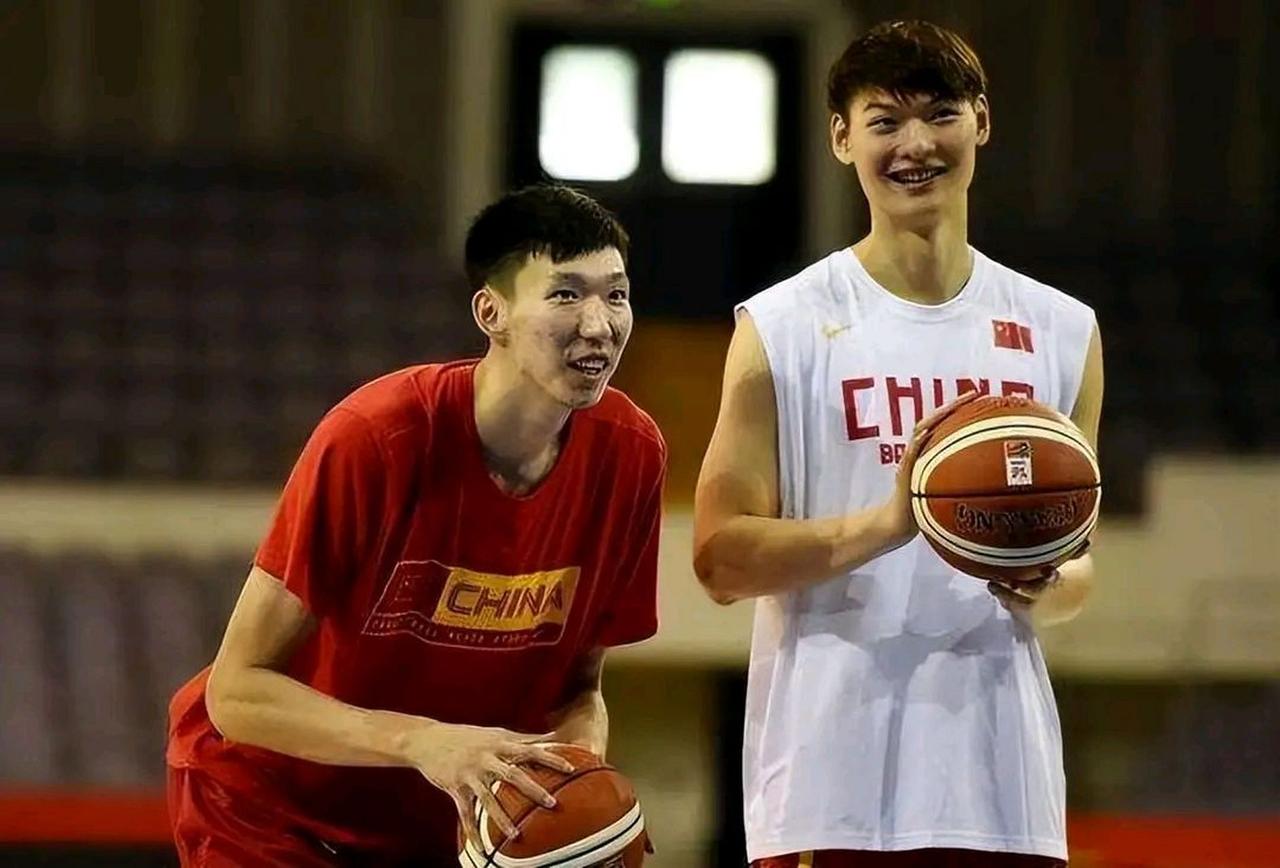 CBA季后赛四强全部产生，上半区北京对上海，下半区浙江广厦对深圳，到底哪两支队伍