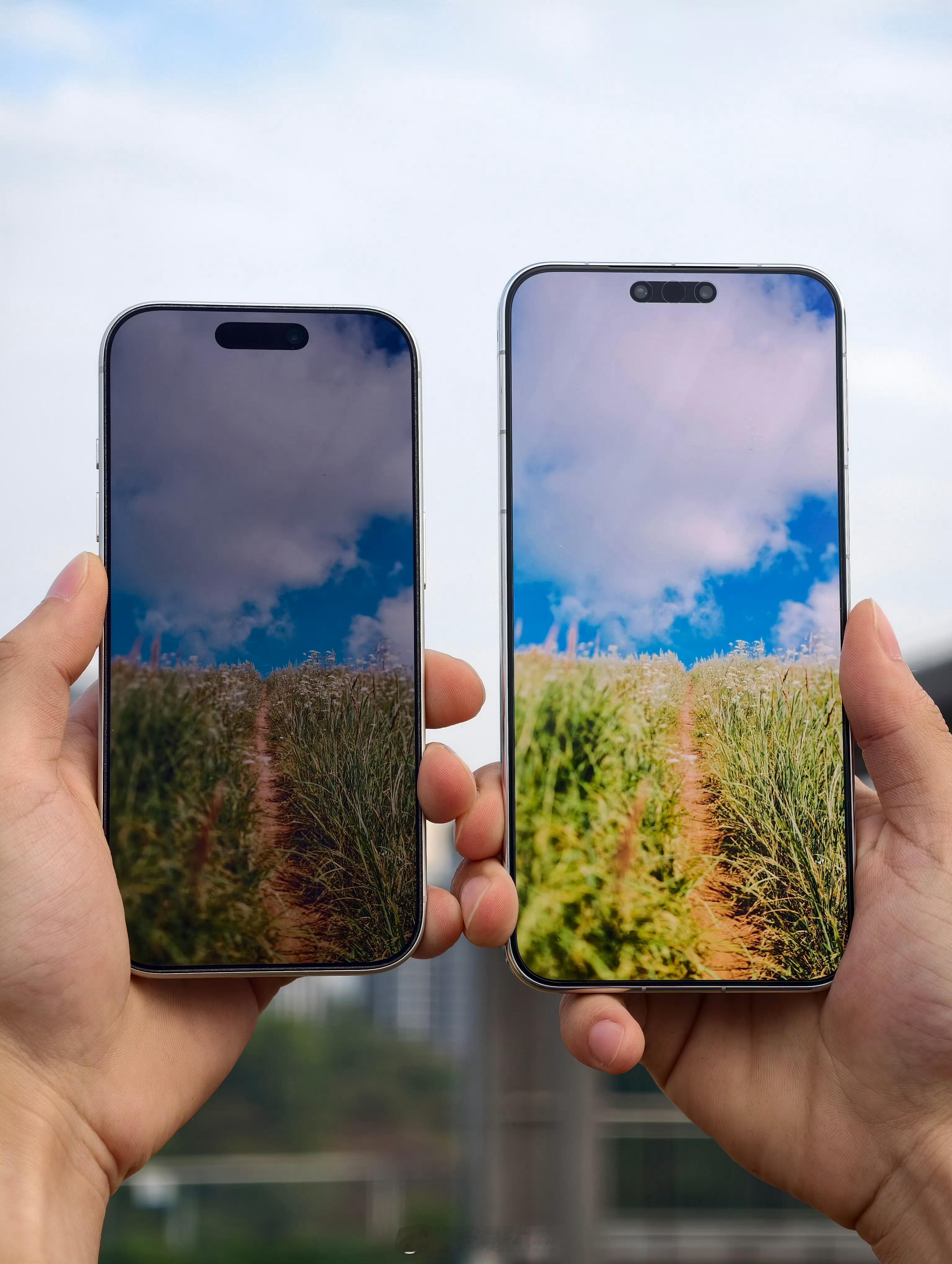 华为Mate80PM六边形闪光弹  这就是双层OLED的优势。亮度碾压苹果！ 