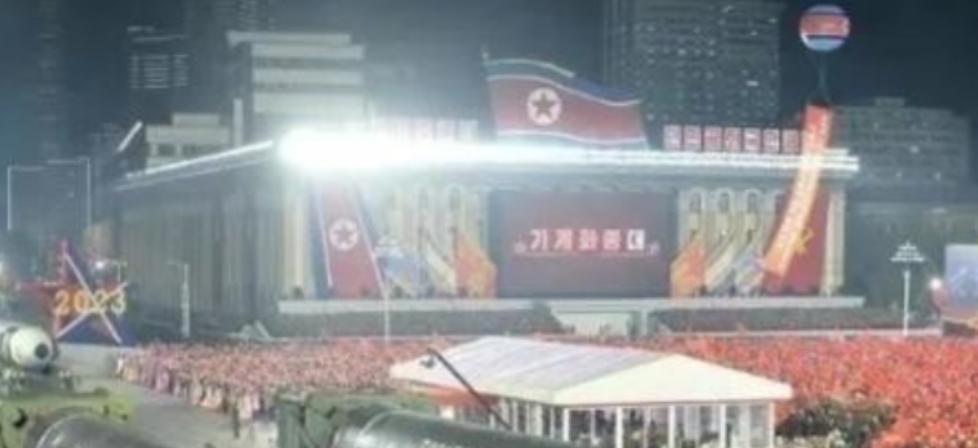 美国敢打朝鲜吗？答案是：几乎不敢！因为朝鲜不是伊朗，伊朗顶多打打美军海外基地，朝