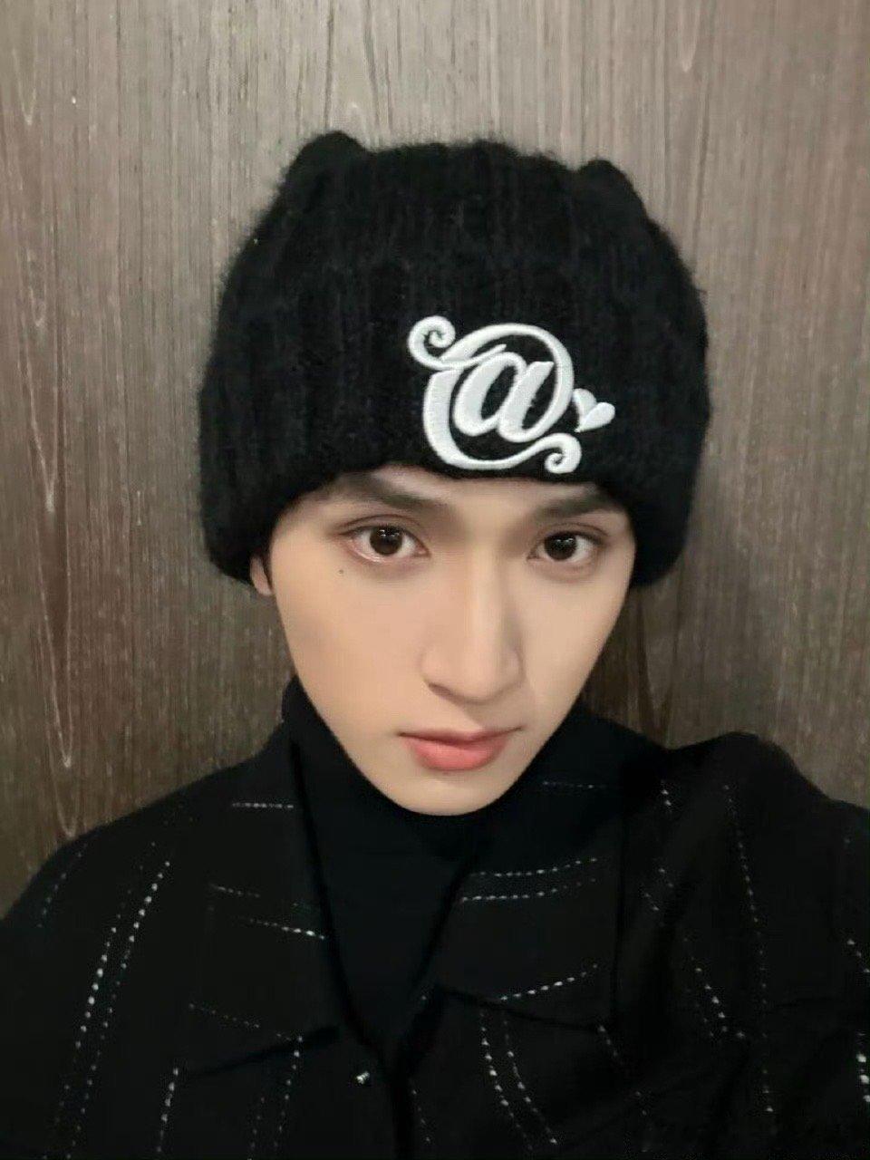 严浩翔小猫本体品牌认领严浩翔品牌认领严浩翔，哇，