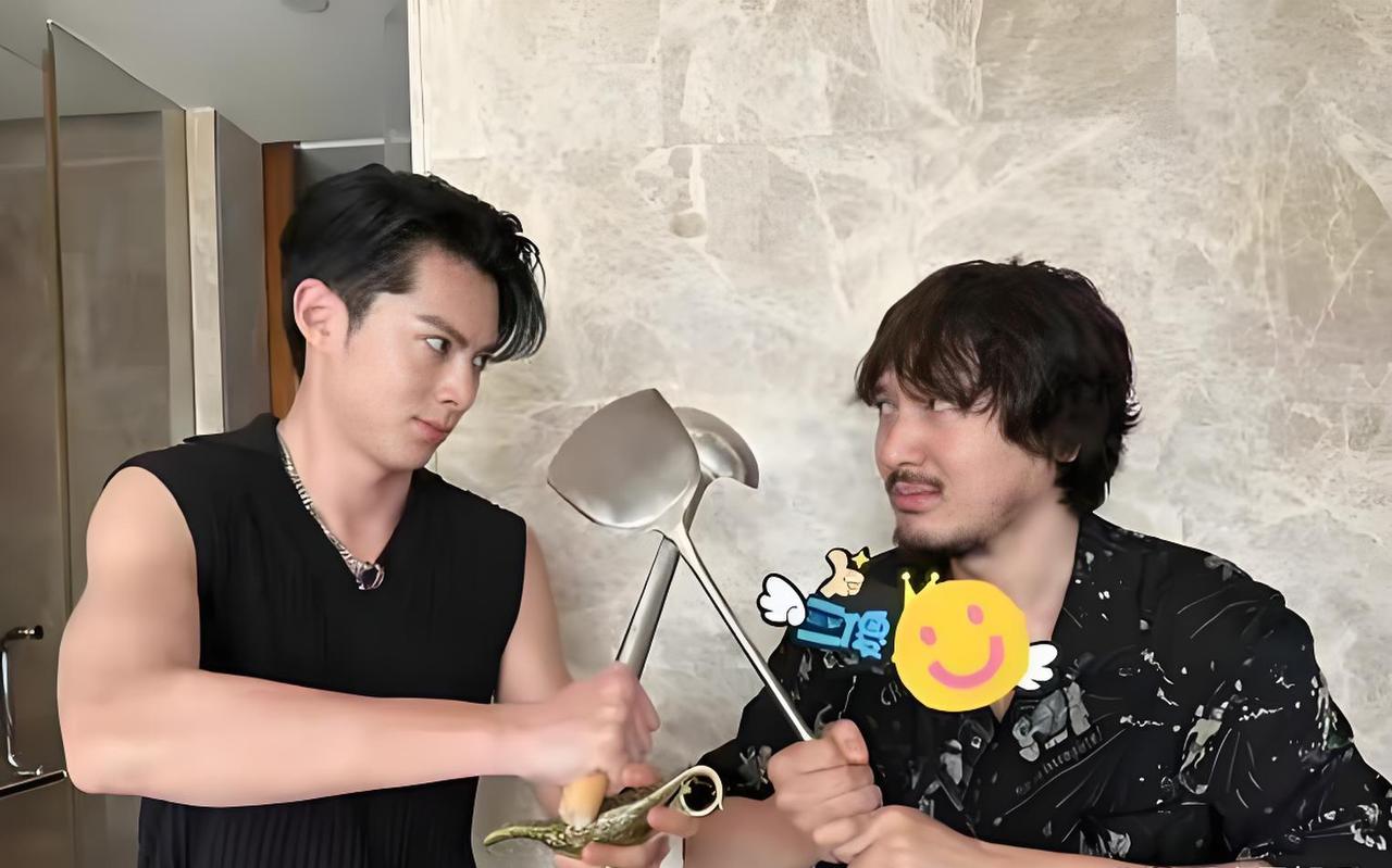 王鹤棣给王传君的应援，炸出了娱乐圈最稀缺的一种关系

王传君《披荆斩棘2026》