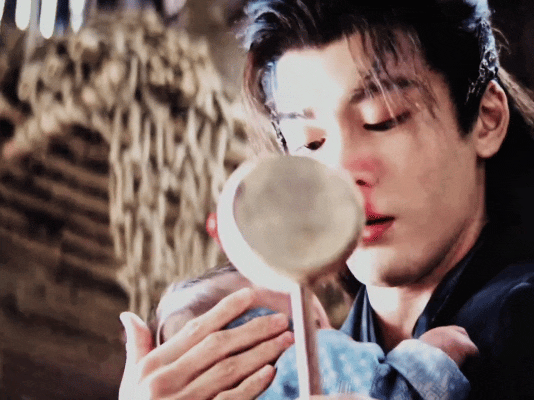 曾舜晞苍淏人父感爆棚曾舜晞内娱叔系少年感第一人曾舜晞明明剧外带娃手忙脚乱的，一入