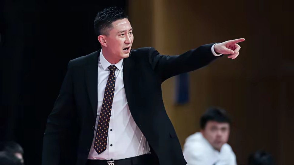 曾繁日离队、张明池离队冷静，现在轮到徐昕申请交易，责任在谁，肯定是杜峰啦！球员们