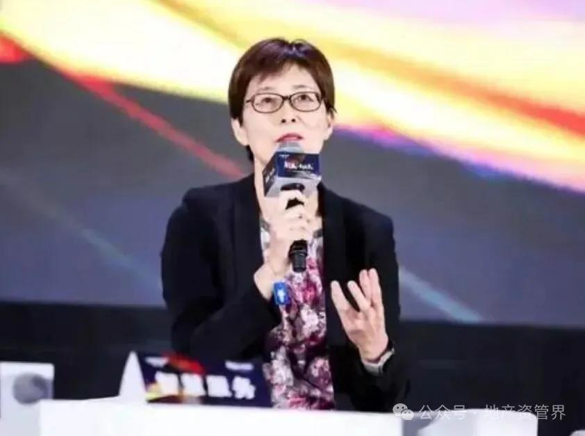 近日，市场消息，原龙湖集团高级副总裁、商业地产部总经理李楠已正式加盟中国国贸，担