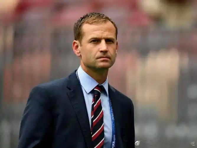 拉特克利夫接手球队至今在管理层面上已经有起码三次无可辩驳的硬伤了：第一次是任命阿