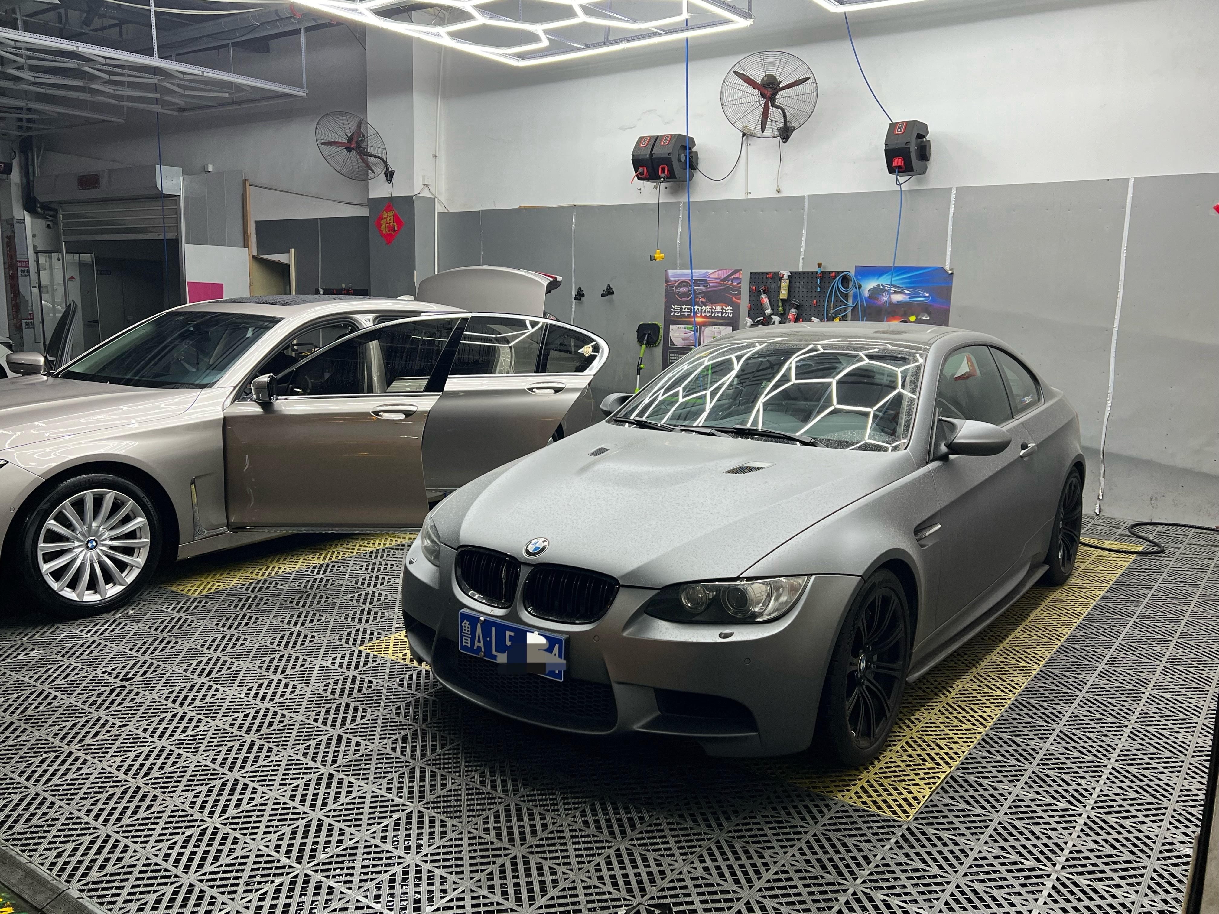 咋样，灰色还是耐脏吧图一是不是看不出来那么脏 天津