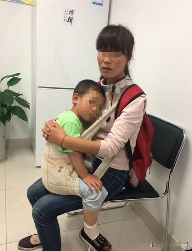 28岁妈妈带3岁女儿失联都1个月了，看到这个消息就让人揪心。11月3号在山东济南