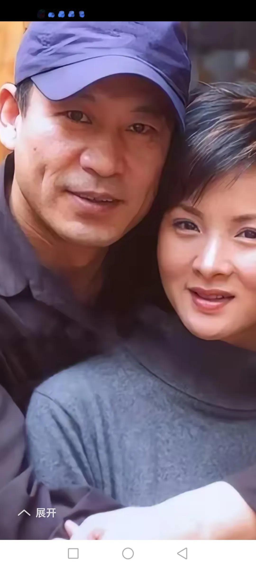 这对娱乐圈的夫妻，白天一起拍戏，晚上一起生活都被发文猛夸，娱乐圈难道白天一起拍戏