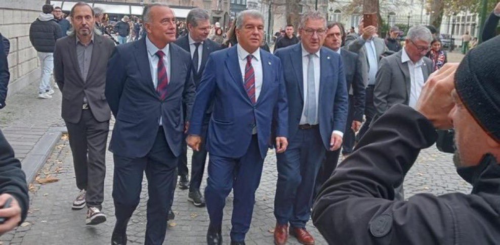 拉波尔塔表示：“莱万多夫斯基和弗里克的话就是法律。如果他们说这将是一场艰难的比赛