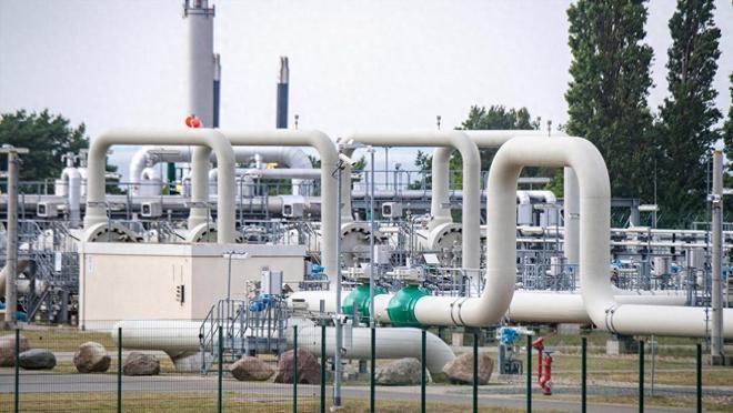 中俄两国作为相邻大国，过往在能源、贸易、地缘协作等多个领域，始终在磨合中调整节奏