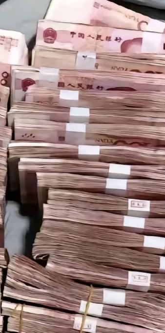 昨天我和老公吵翻了，这辈子都没红过这么大的脸，现在俩人脸还僵着呢。


我今年 