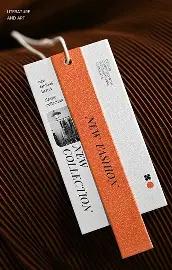 还有色彩比较浓郁的，以及蕾丝面料的吊牌也是很有特色，小猫咪的爪印形状也是很可爱。