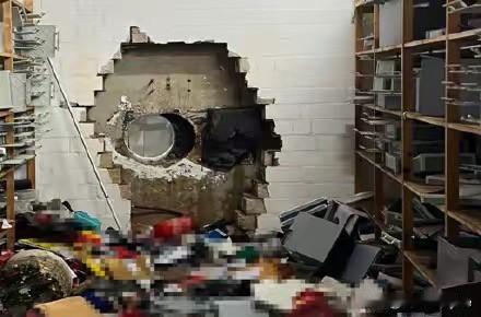 德国西部银行惊天窃案：3200个保险箱遭撬 损失数千万欧元

新华社柏林12月3