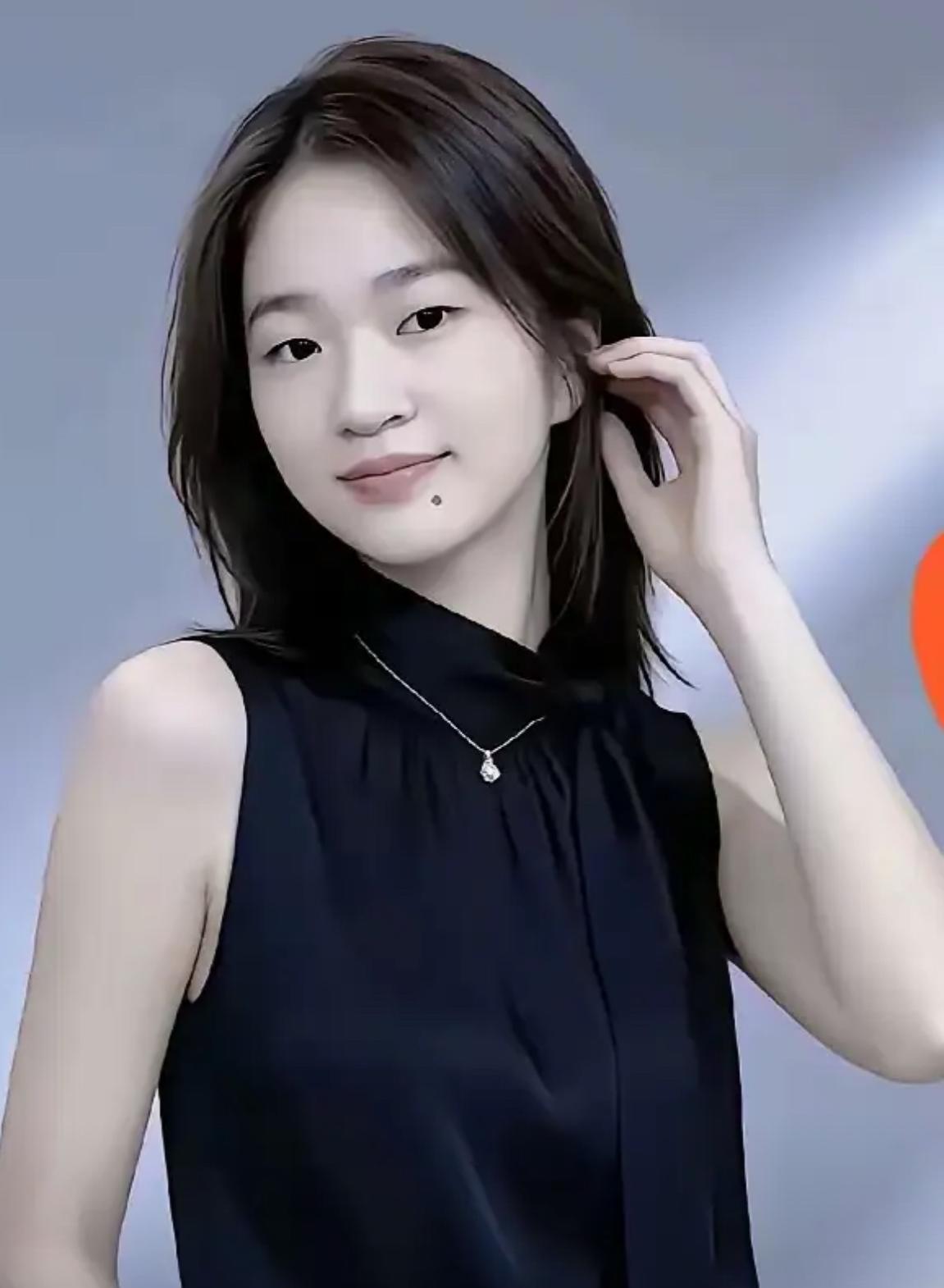 全红婵“不对劲”。不是她以后不比赛了，而是她今年19岁了，居然开始了自己的精致路