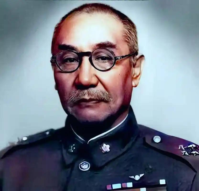 1914年，31岁的阎锡山迎进了一位14岁的姑娘。新婚之夜，他没有说甜言蜜语，反