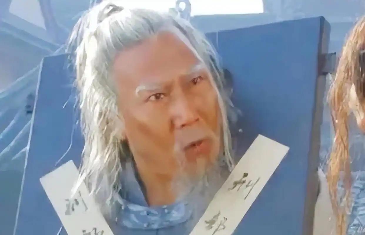 76岁李善长押赴刑场，朱元璋送来一碗无盐白肉，他大笑：我终于懂了

七十六岁的李