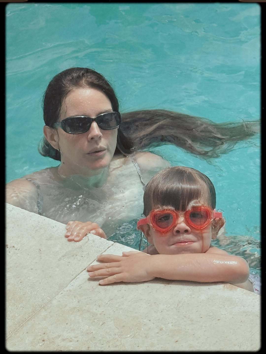 Lana Del Rey 与外甥女 Phoenix 最新合照。©️ Instag