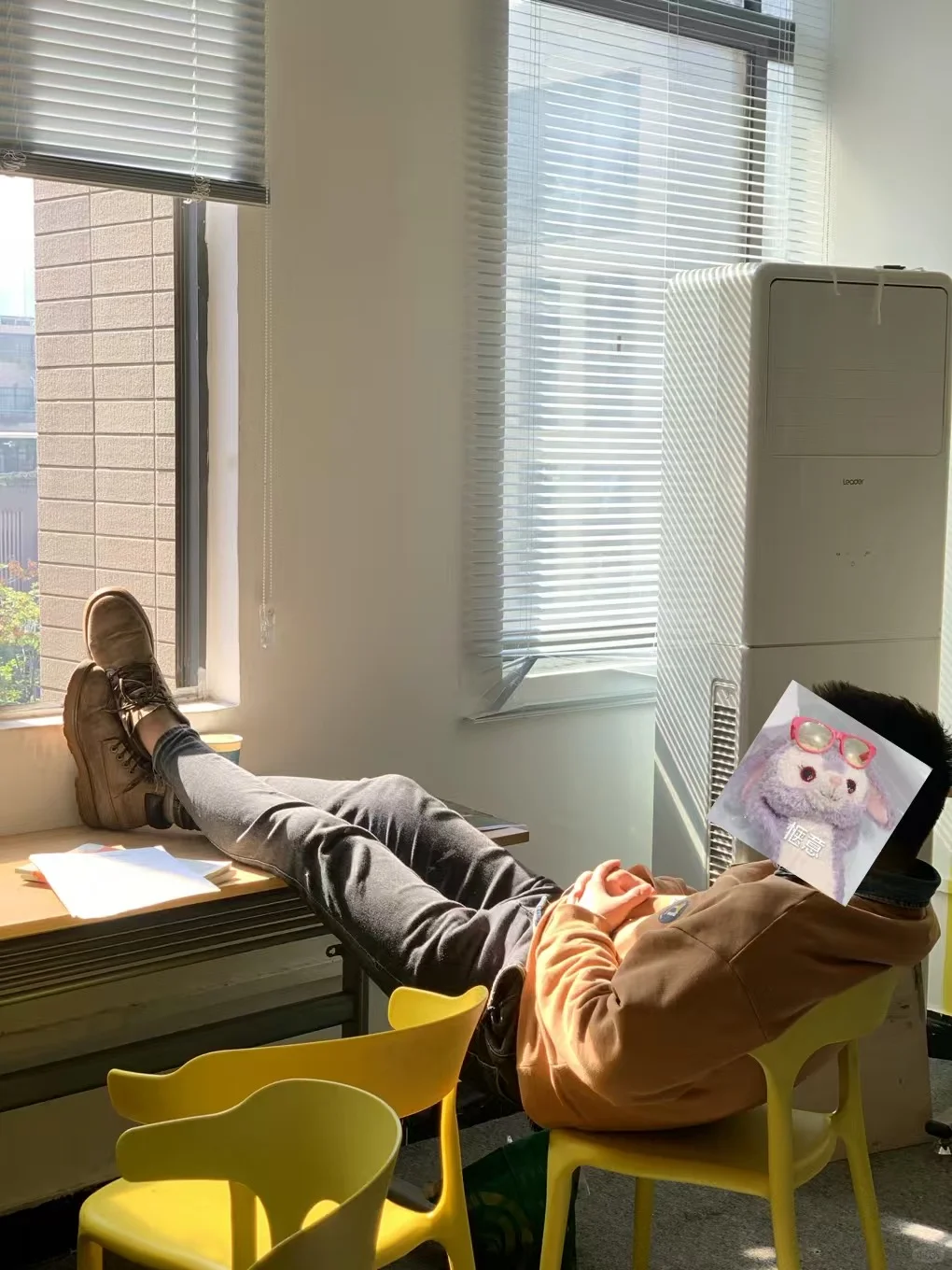 阳光多灿烂，可我的理想…