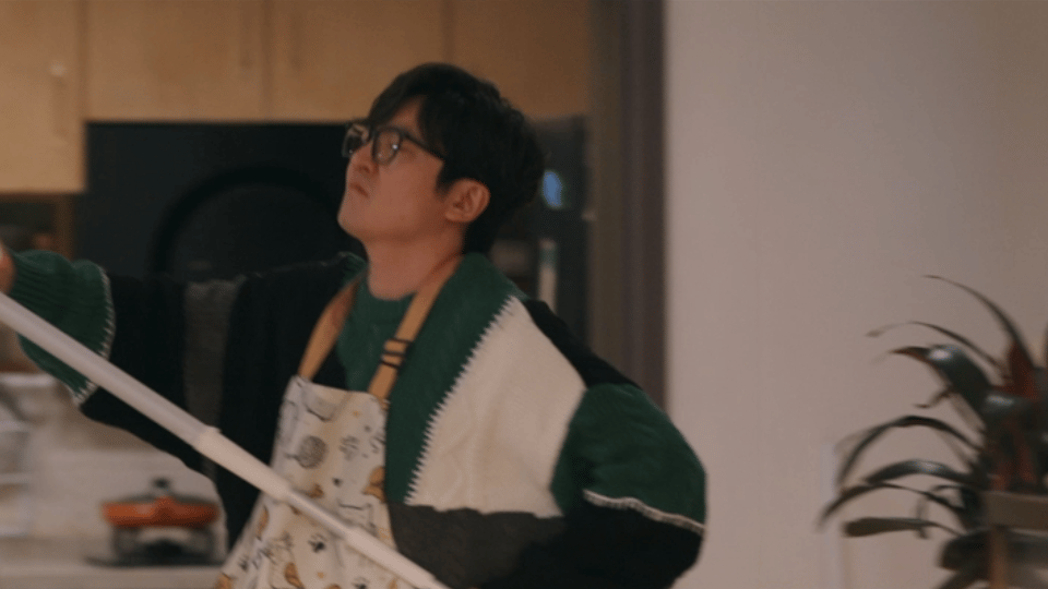 #别吵了我怕家散了# 车莉五年全职妈妈的付出，在周全的质疑下显得苍白无力，她的不