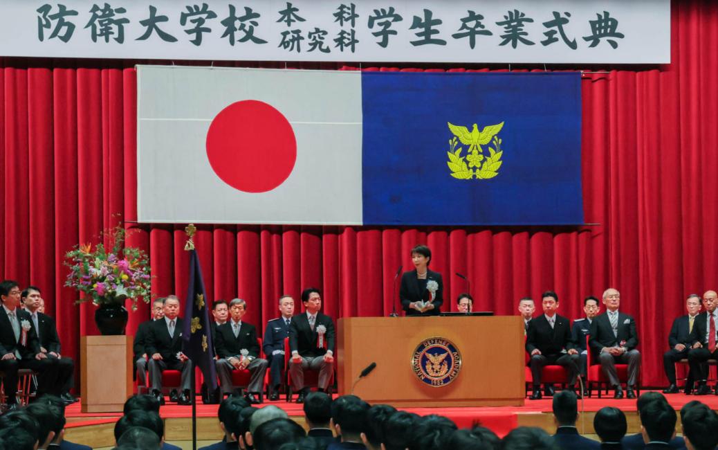 当中国用日本的方式对待他们时，他们反而不高兴了。四年前日本落地“视同出口”管控新