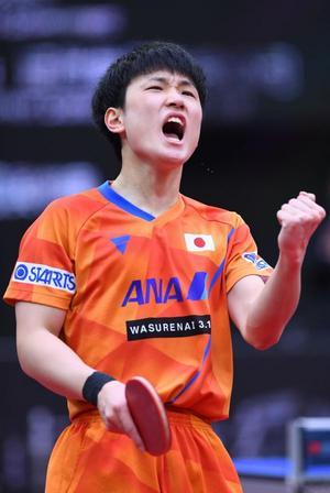张本智和的父亲张本宇被日本乒协作出了惩处，这件事也牵连到了张本智和本人。

亚运
