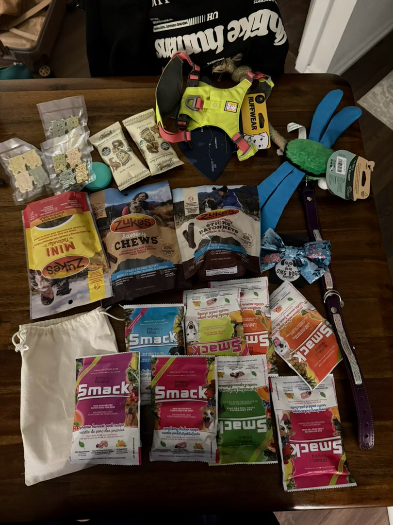 我搬了新家里，朋友很近，然后几乎每天朋友都会跟我见面，我觉得特别特别特别幸福，总