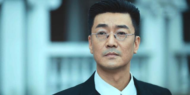 《梅花红桃》看懂姜兆国二次死里逃生，才懂寒露委身的绝望

姜兆国，这个让寒露心心