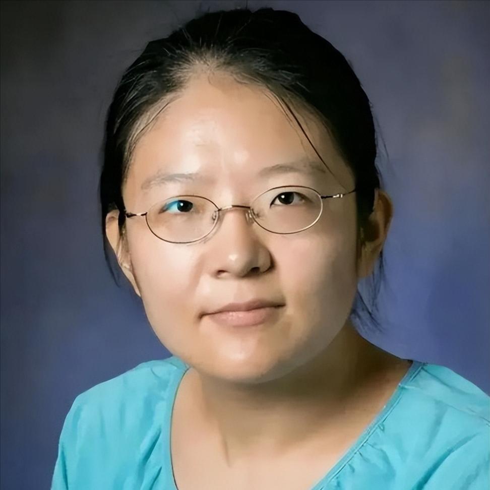 广州一女教授在985任教3年，每次课上都没几个人上课，最终因考核不过惨遭辞退，万
