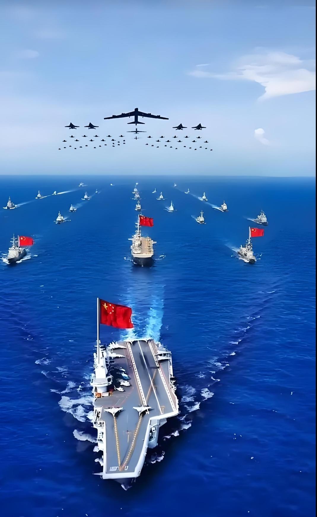 航母内部看着大，其实空间特别拥挤，带来不少现实难题。首先人员活动受限，过道、住舱