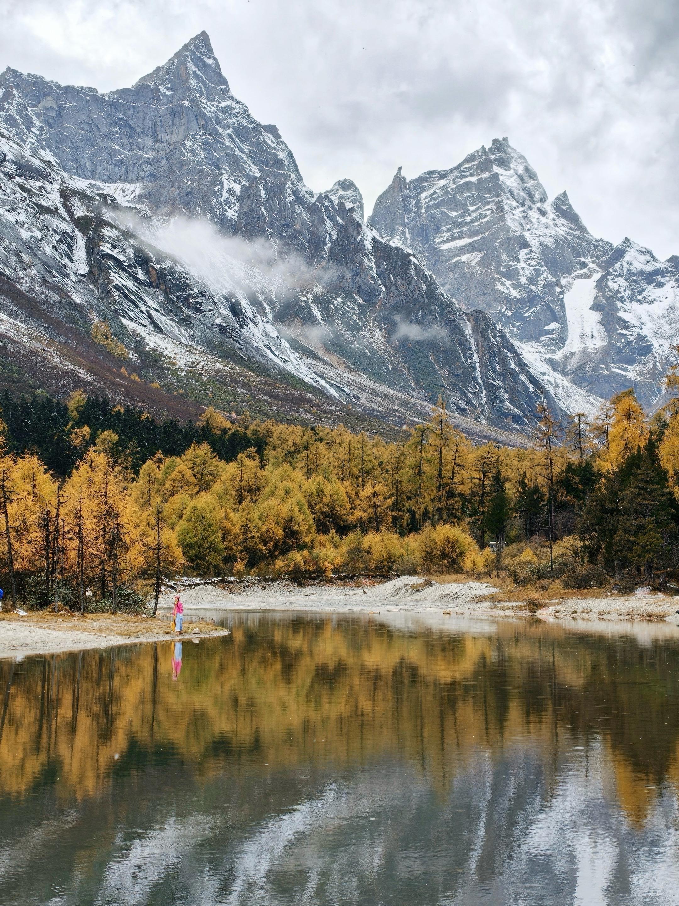 10.25实拍！下雪的毕棚沟美疯了！！！