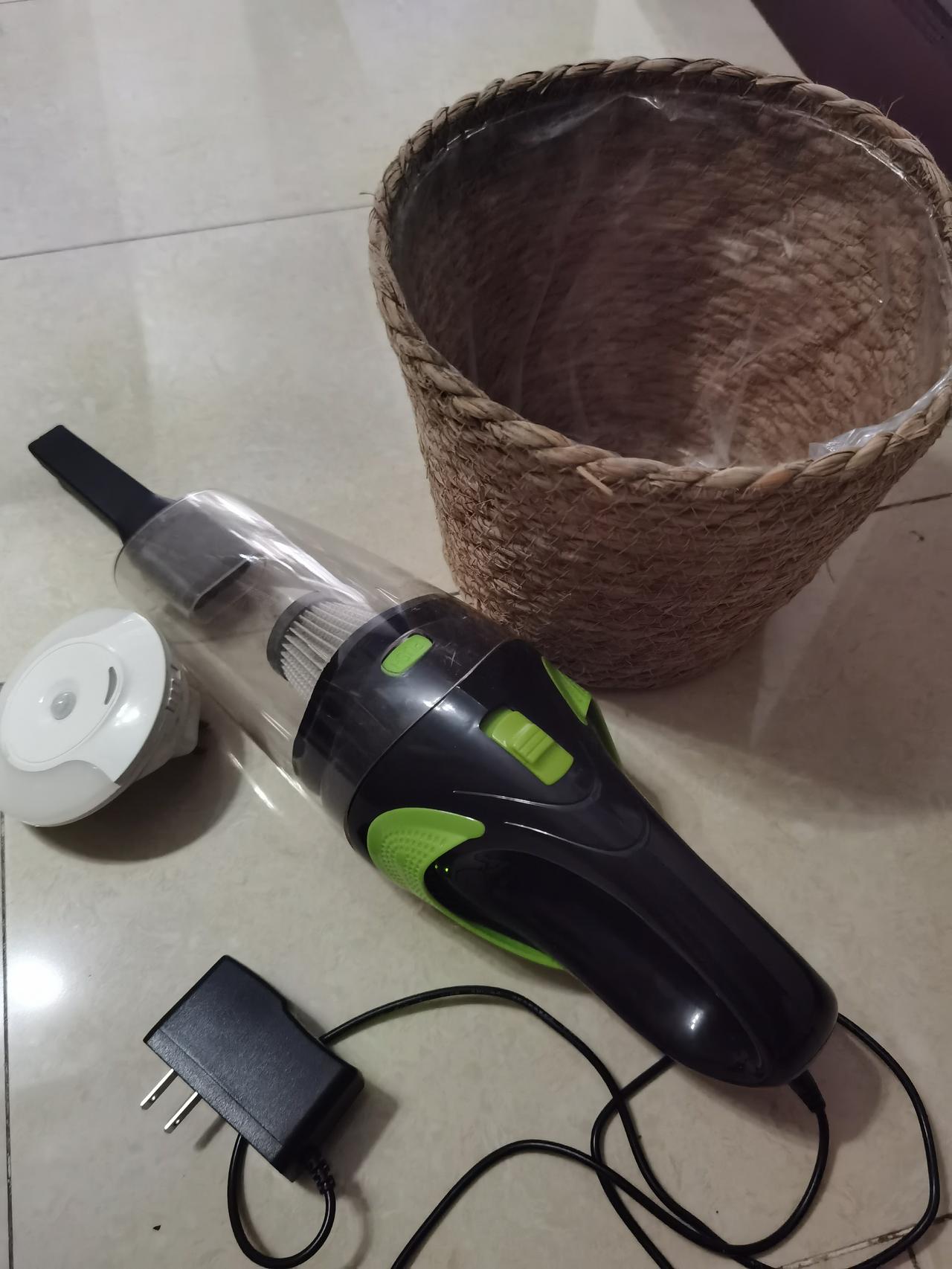 前两天看到一篇文章，作者说她在家里整理东西，为了以后搬家做准备。

我一开始没多