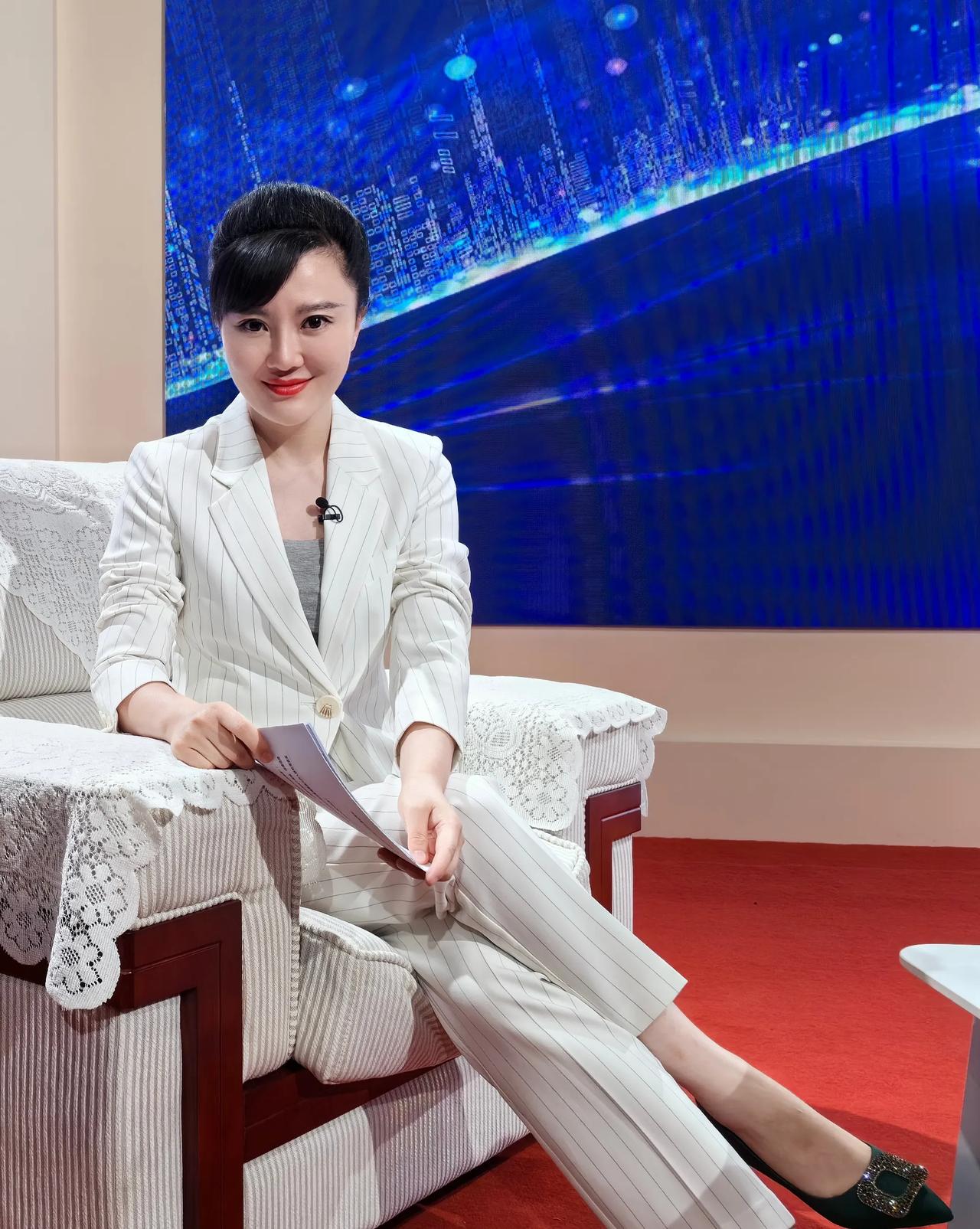 今天的嘉宾，你怎么可以比我还能说？！咱就主打一个口若悬河、口灿莲花[大笑][大笑