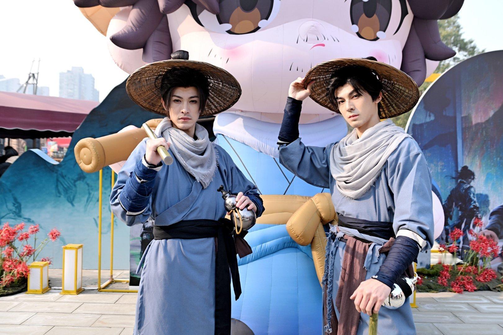 阿良从剑来猛到成都 阿良的江湖太会整活！成都欢乐谷空降陈平安、宁姚组队，动画里狗