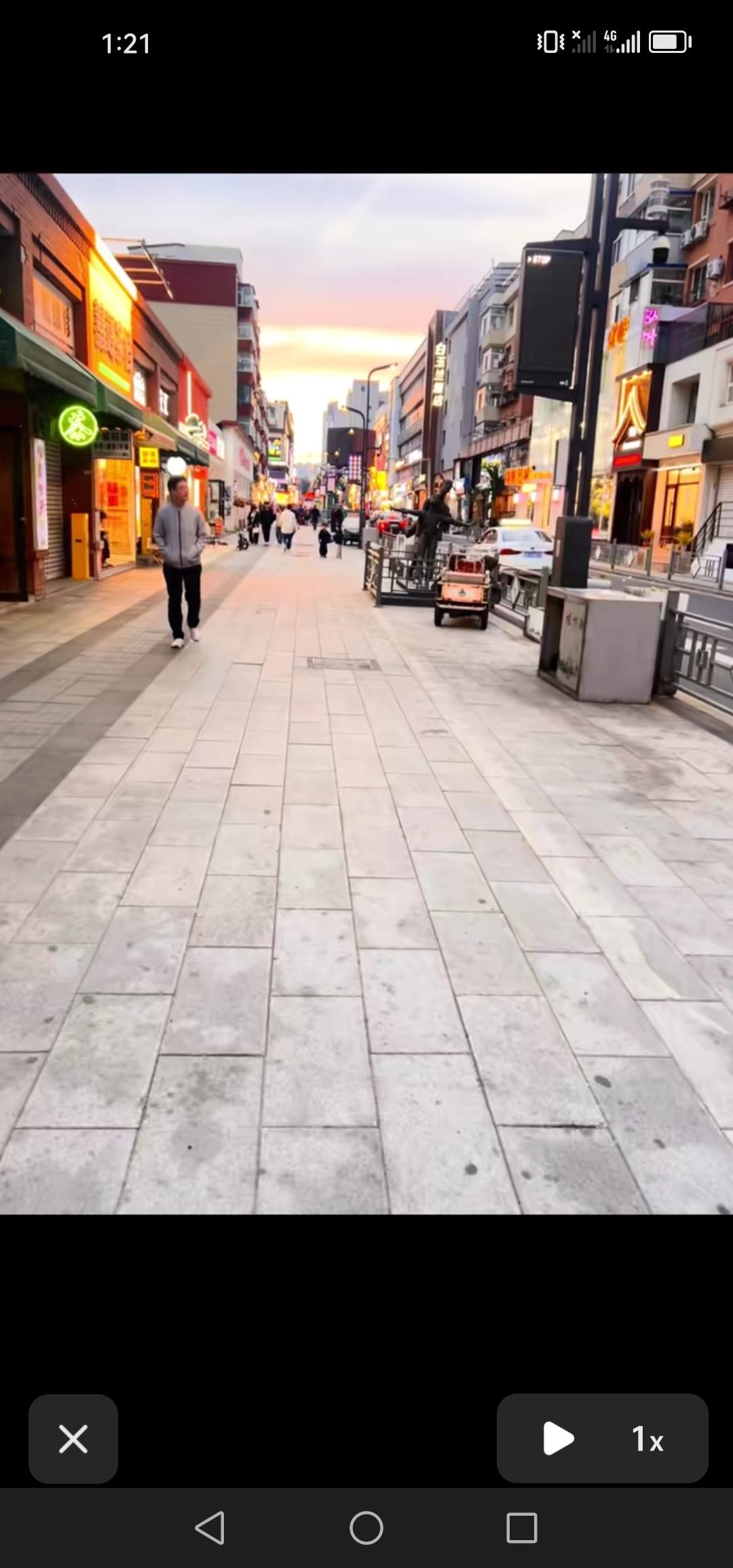 长春市桂林路经过流动摊位整治后，街道变得整洁干净，环境提升到了一个新的档次。
