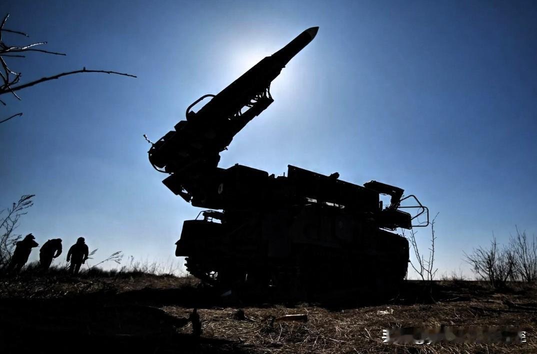 据俄国防部12月20日通报：
     在特别军事行动一昼夜期间，俄集团军部队B