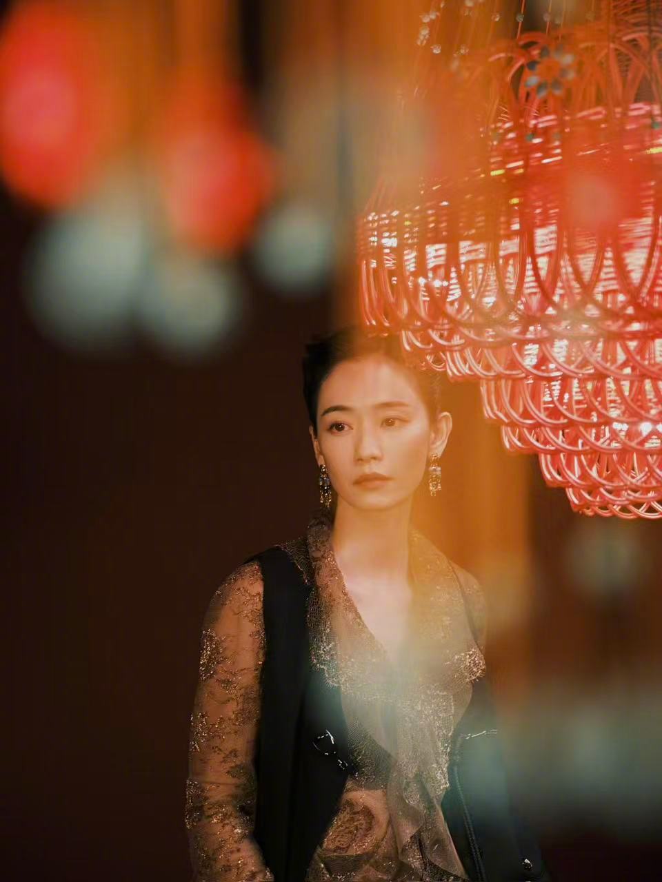 刘雅瑟评论网友呜呜呜真的好好！有网友看了隐身的名字表示很心疼柏庶，好奇柏庶后面如