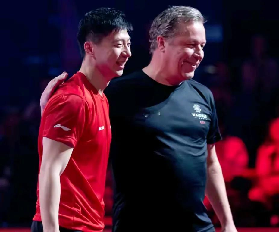 老瓦杯梦龙组合表现出彩，无论是双打还是单打保持全胜，[赞][赞][赞]最终亚洲队