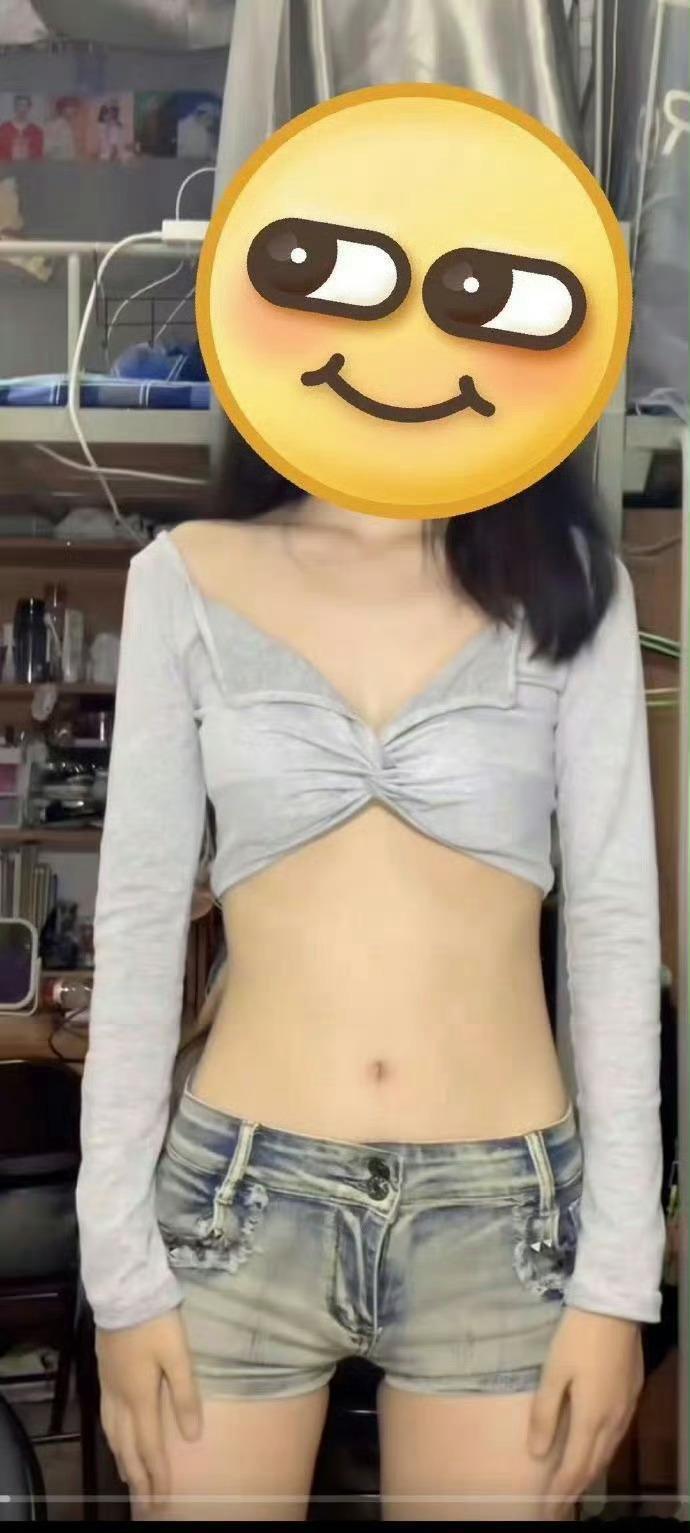 穿成这样去上课合适吗 ​​​