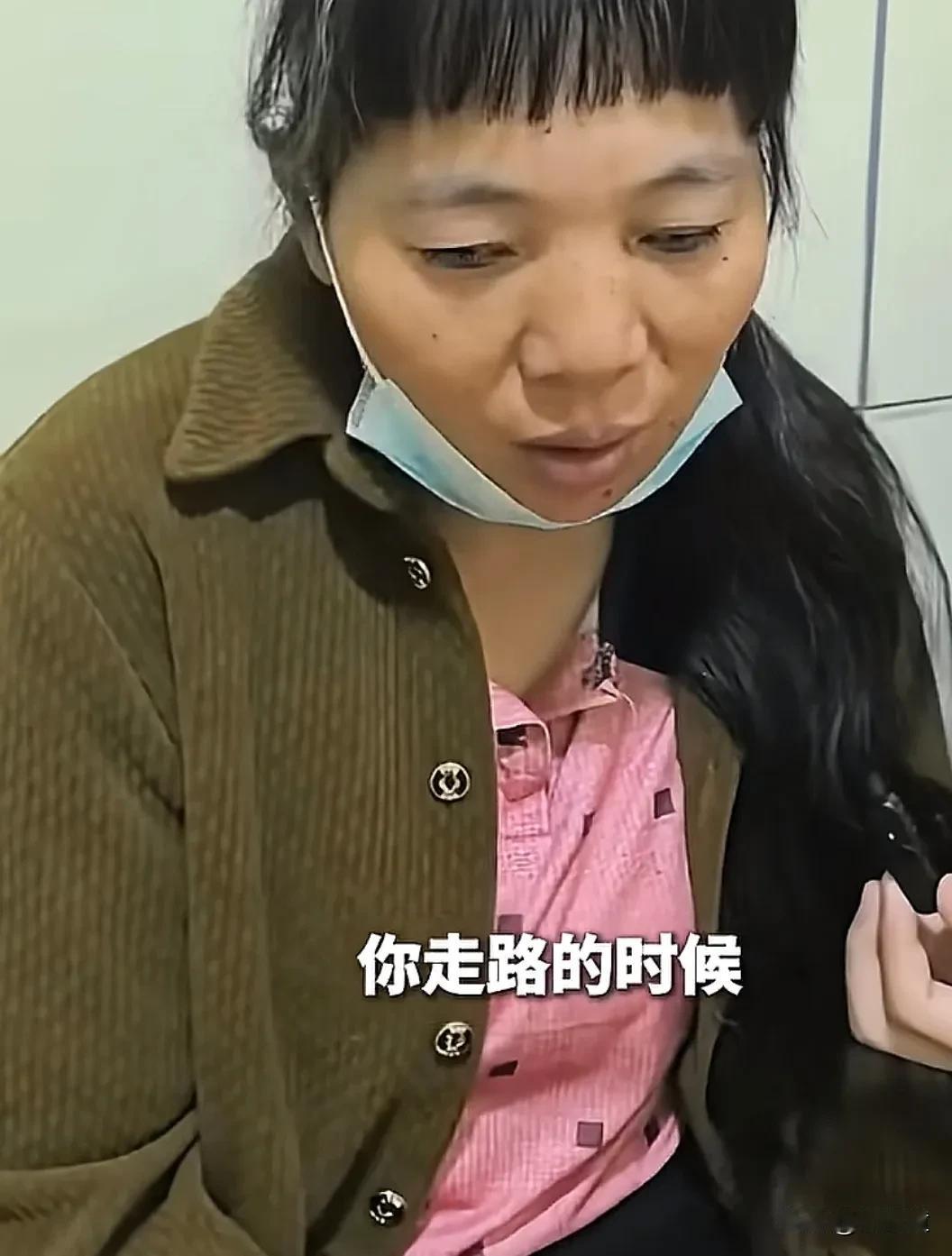 只要思想不滑坡，办法就比困难多。
没有上过几年学的贺永辉妈妈接受采访，说出的话无