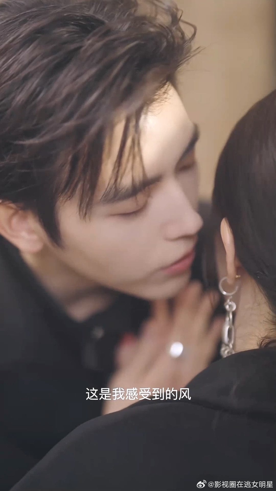 段胥在贺思慕耳边吹气白日提灯番外韩剧BGM《四百岁祖宗穿越后反宠娇蛮大少爷》第二