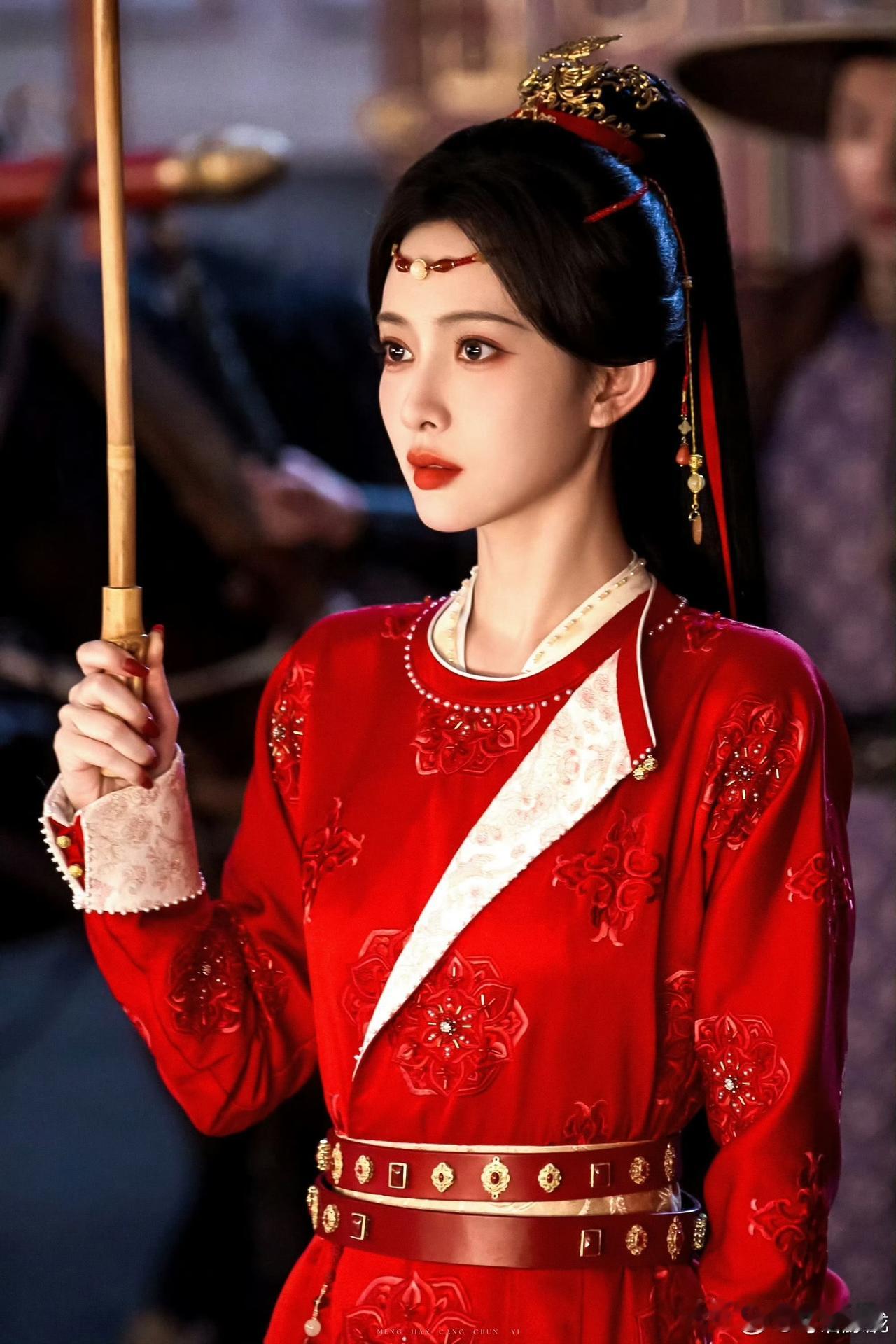 尚公主播了一半了
孟子义，说实在的，感觉她像第二个鞠婧祎，每部剧都是一模一样的妆