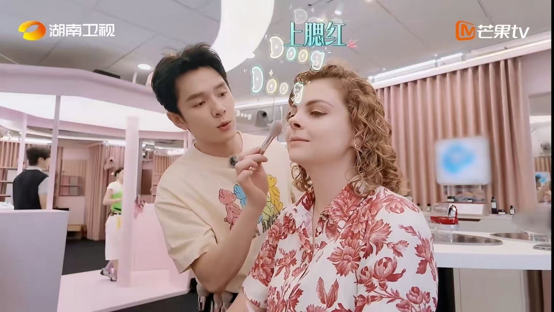尚雯婕说李佳琦不懂得拒绝巴黎合伙人名场面巴黎合伙人 尚雯婕一提佳琦开业画全妆的事
