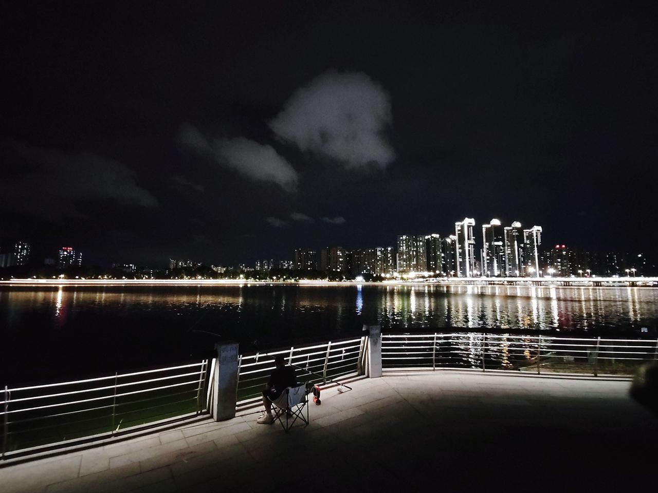 不用ai的治愈风景 公园是城市的诗 我的城市花园日记 江边夜景