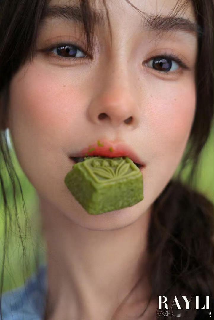 angelababy 有点回到早期混血时期了🥰 