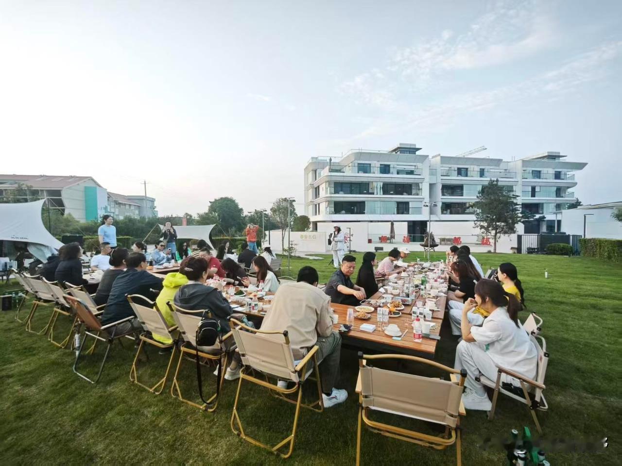 凤翔户外野餐趴，美食与朋友相伴的美好时光！🌞🍽️👫野餐景点 露营风聚餐地 