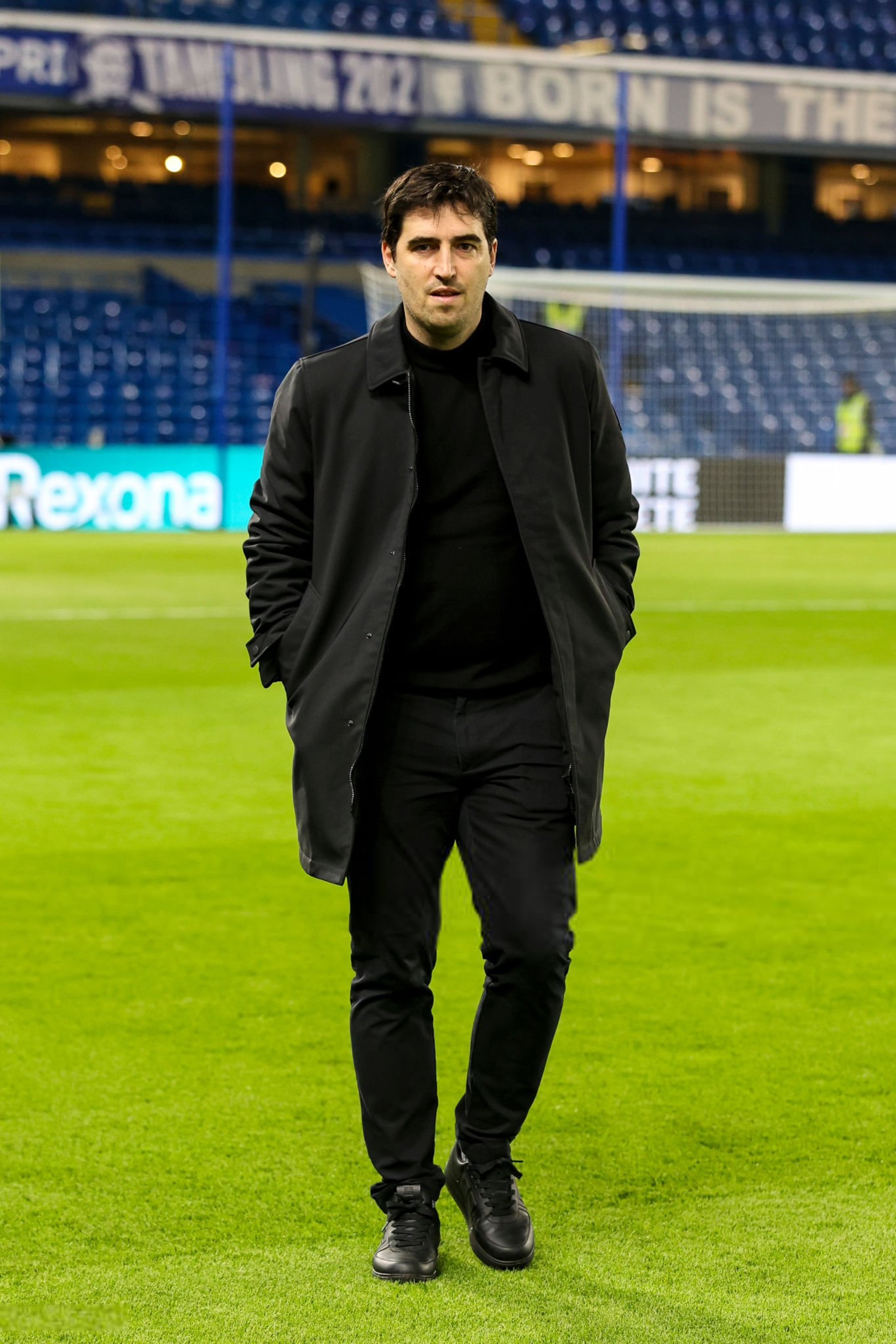 气场如何？伊劳拉在蓝桥英超切尔西