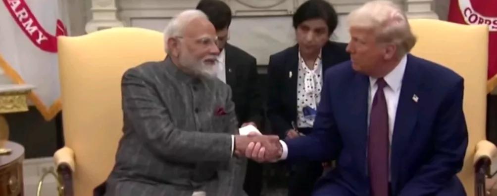美联社消息，当地时间2日，美国总统特朗普在社媒发文宣布，美国已和印度达成贸易协议