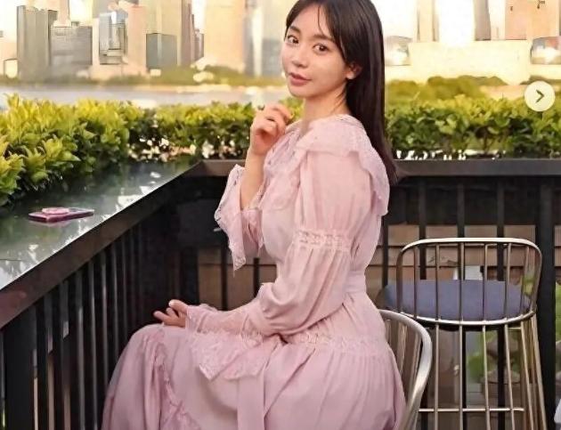 韩国财阀千金黄荷娜在柬埔寨被捕，涉及贩毒等多项罪名，从出生起就“含着金汤勺”的她